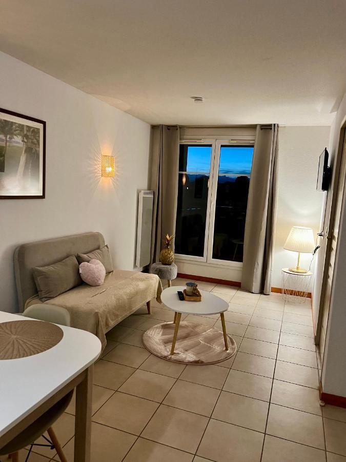 Chez Suzette-Residence-Piscine-Sauna 레베느와 외부 사진