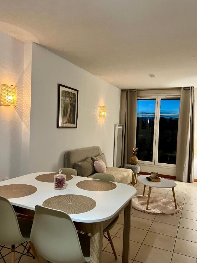Chez Suzette-Residence-Piscine-Sauna 레베느와 외부 사진
